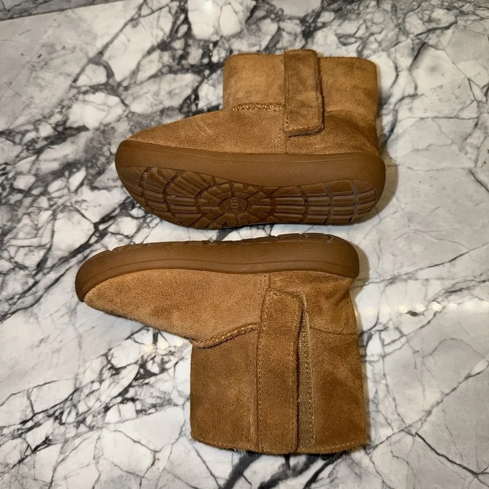 Ugg Keenan II Toddler Size 7 Chestnut Boots Pull On